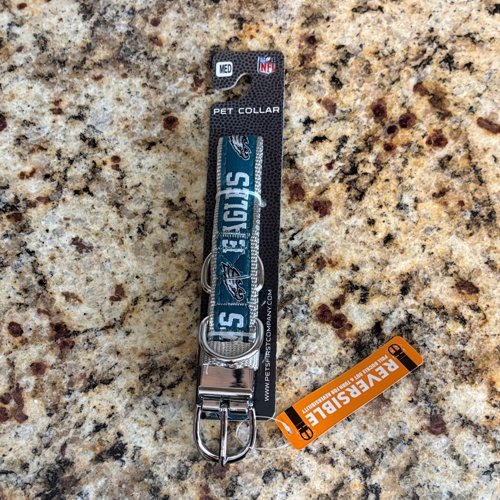 NWT NFL Philadelphia Eagles Pet Collar Medium Reversible